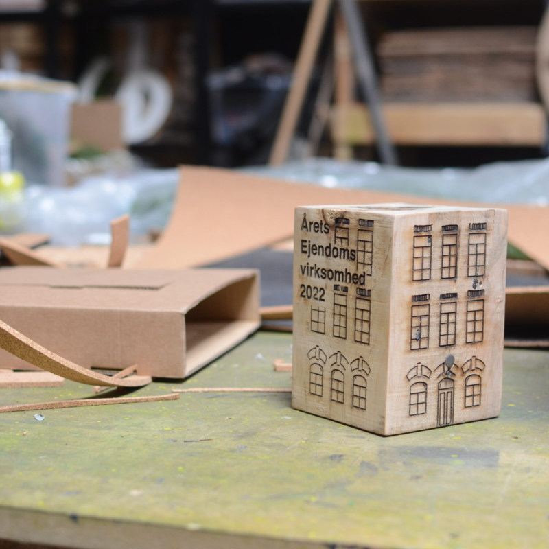 Trofæ bæredygtigt træ specielle